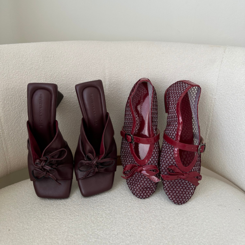 Bow Flat - Basic Collection