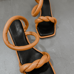 Pretzel Heels